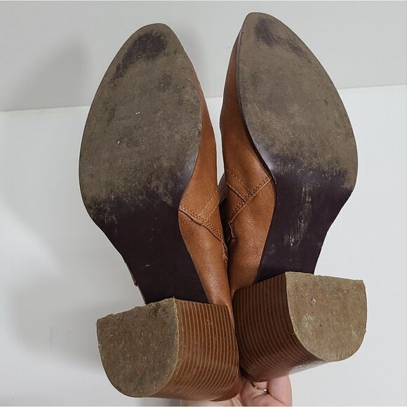 East Village Olivia Miller Block Heel Ankle Bootie Size 11 - Picture 10 of 10